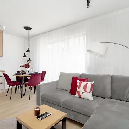 W Zielonej Okolicy Poznania Z Parkingiem By Renters * Poznan