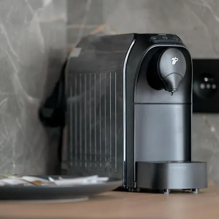 W Zielonej Okolicy Poznania Z Parkingiem By Renters Poznań