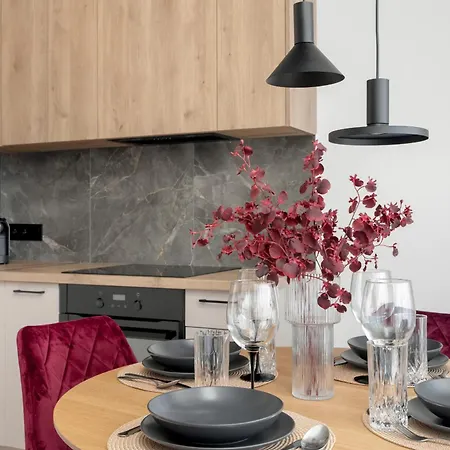 W Zielonej Okolicy Poznania Z Parkingiem By Renters Apartman Poznań