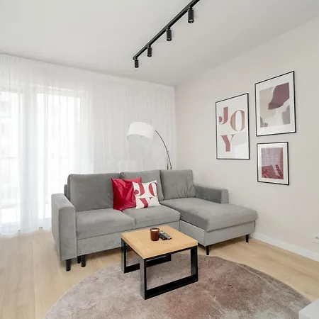 Apartman W Zielonej Okolicy Poznania Z Parkingiem By Renters *