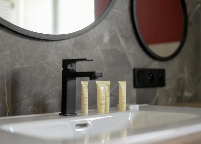 Apartman W Zielonej Okolicy Poznania Z Parkingiem By Renters