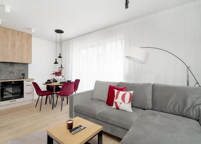 W Zielonej Okolicy Poznania Z Parkingiem By Renters * Poznań