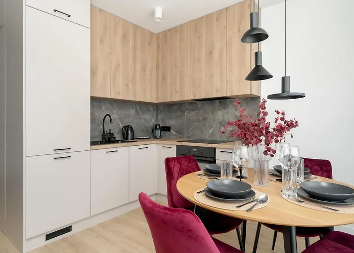 Apartman W Zielonej Okolicy Poznania Z Parkingiem By Renters *